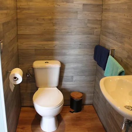 Janine Nyaraló Ostende